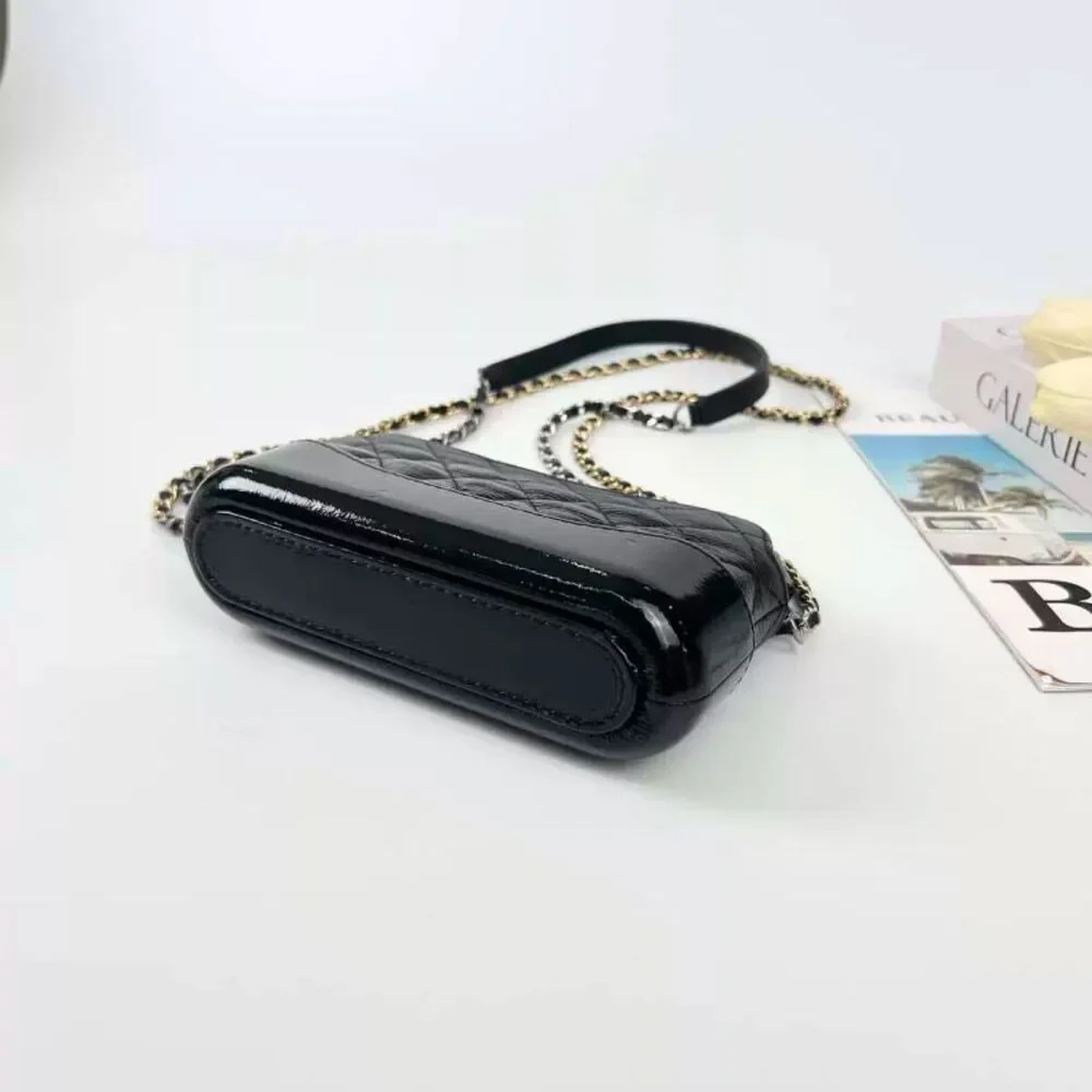 CHANEL brand color